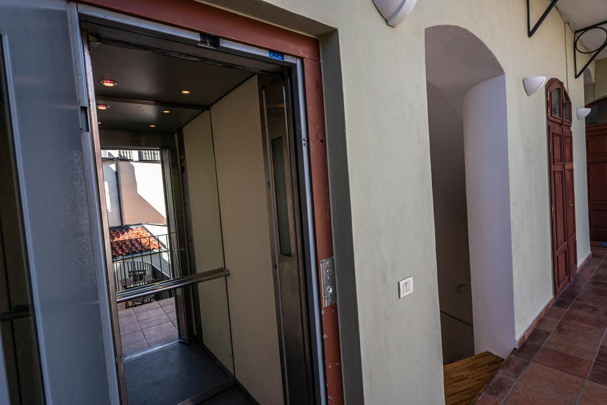 Charles Apartments In Old Town Прага Екстер'єр фото