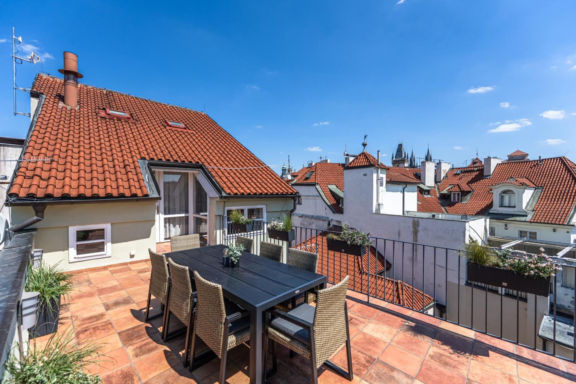 Charles Apartments In Old Town Прага Екстер'єр фото